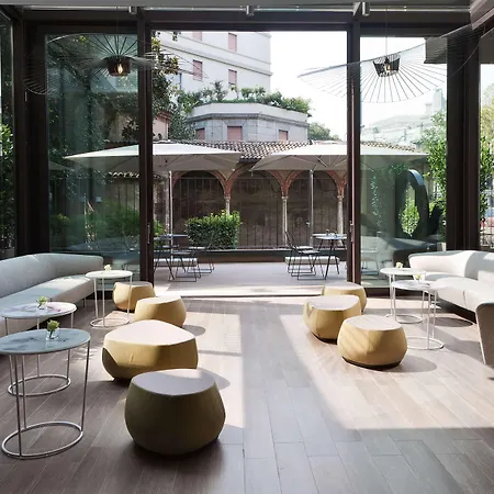 ستارهوتيلز إيشو