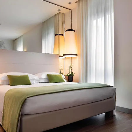 Starhotels Echo 4* Milánó