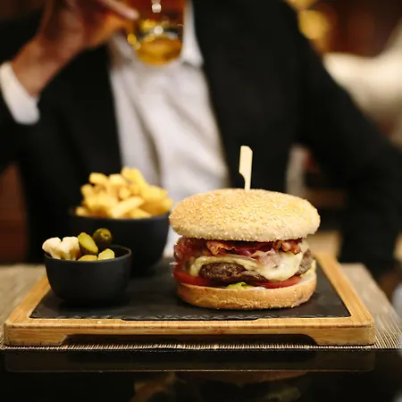 The Westin Palace, 酒店 5*