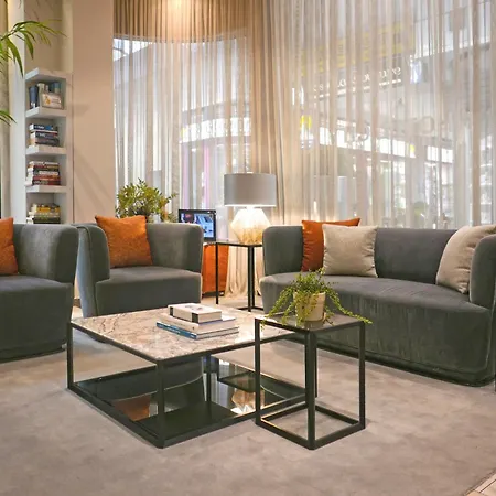 Western 4* Milán