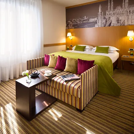 Starhotels Tourist 4* Milánó