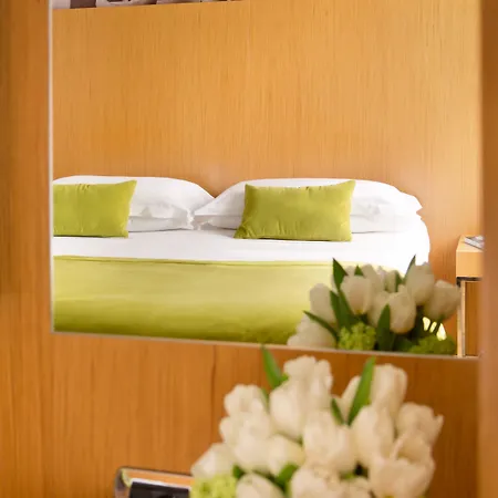 Starhotels Tourist Szálloda 4*