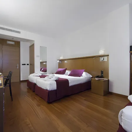 Urban Hive 4*