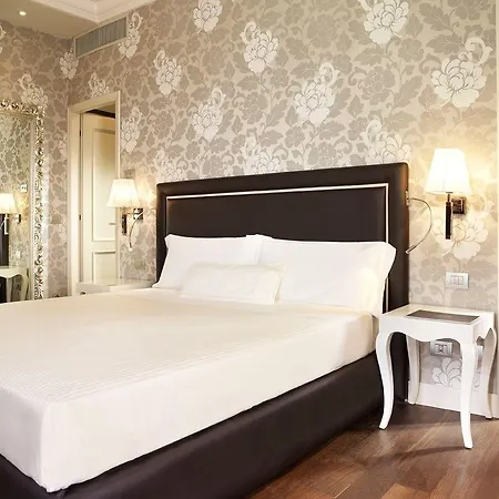 Sina De La 4* Mailand