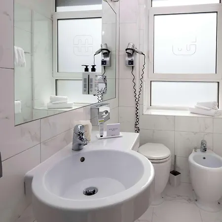 Western Madison 4* Mediolan