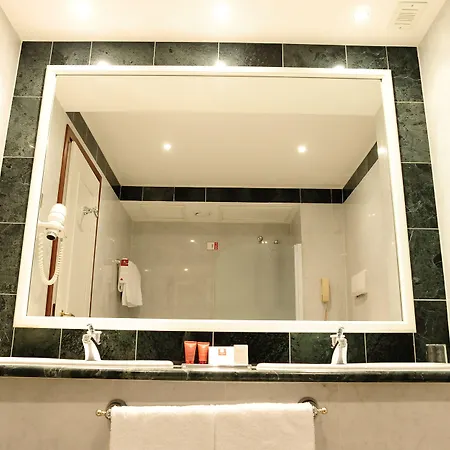 Leonardo Center Milan