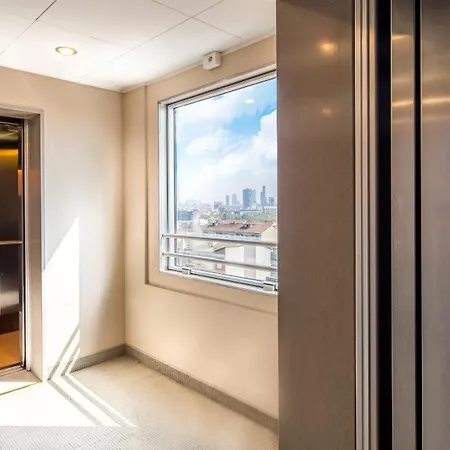 فندق Blaise & Francis