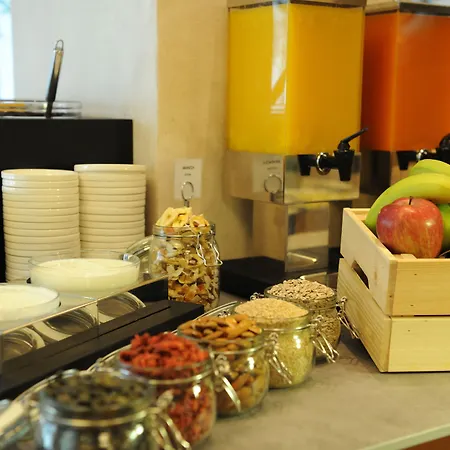 Raffaello 4* מילאנו