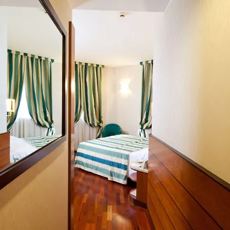 Mirage Sure Collection By Western Hotel