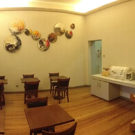 ホテル アスプロモンテ 3*