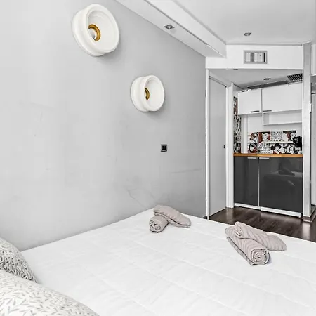 アパート Cc8 -brera-isola- Modern - - Wifi *