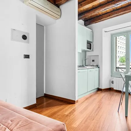 Apartament Mos29 - Luxurious - Near The Duomo Mediolan