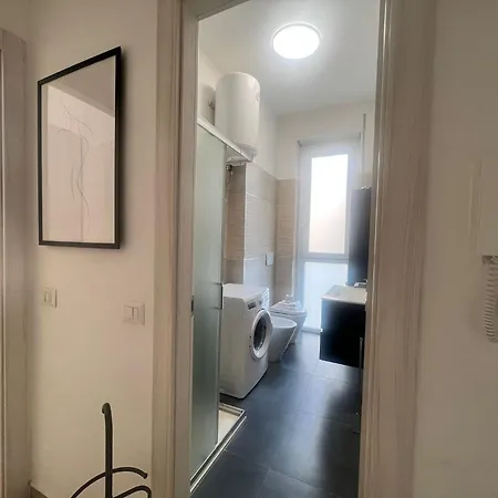 Kibilu - Via Serlio Porta Romana - Mm Brenta Apartment