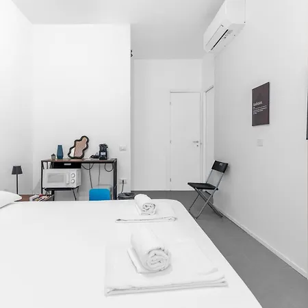 12 -modern Room, Station 10 Min From The Center Milano