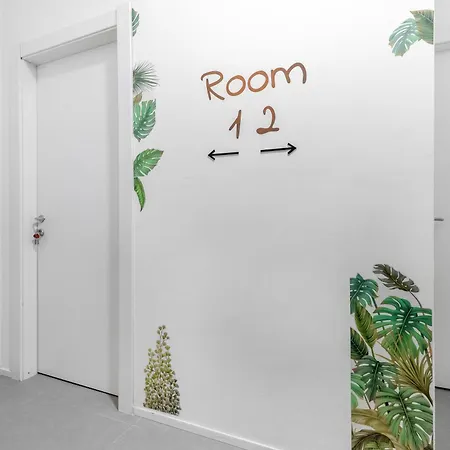 12 -modern Room, Station 10 Min From The Center Affittacamere 4*