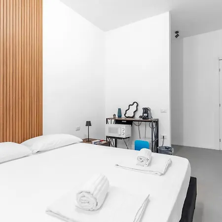 12 -modern Room, Station 10 Min From The Center Affittacamere Milano
