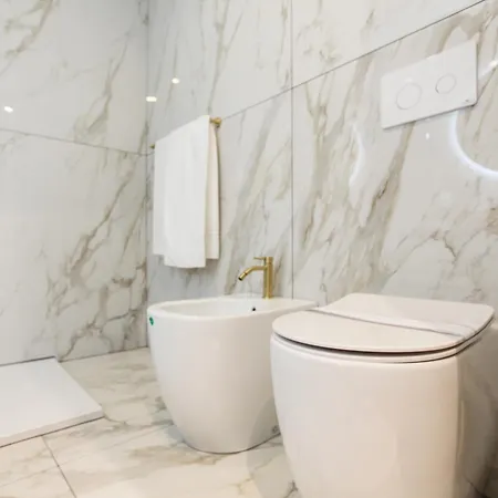 Отель The Floor 3*