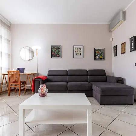 Apartman Lovely 15m From Duomo M1