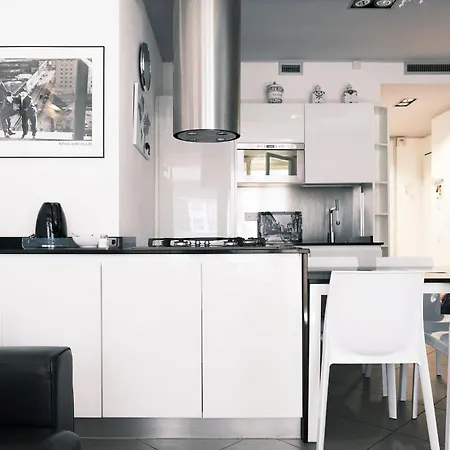 アパート Comecasa De Amicis Urban Flat Near Duomo ミラノ