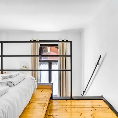 Loft Maderno - Elegant Space 20 Mins From Duomo With One Bedroom For 4 People מילאנו
