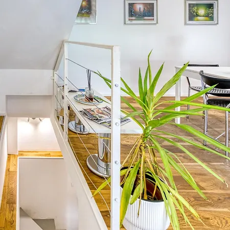 Casa Torricelli - Modern On 3 Levels With Outdoor Dining Area Milano