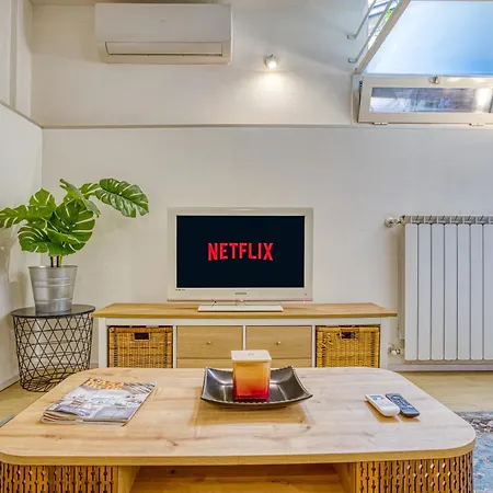 Casa Torricelli - Modern On 3 Levels With Outdoor Dining Area