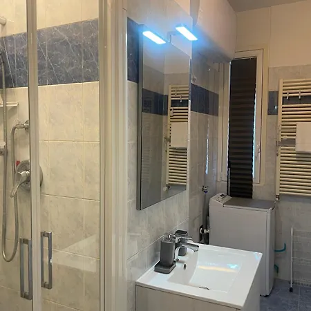 Lorenteggio Cozy House Appartement *