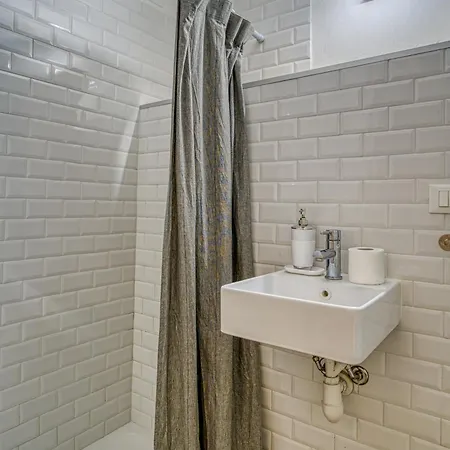 Casa Torricelli - Modern On 3 Levels With Outdoor Dining Area