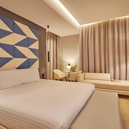 Ih Ambasciatori Milan