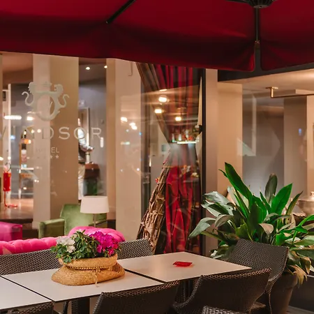 ホテル ウィンザー 4*