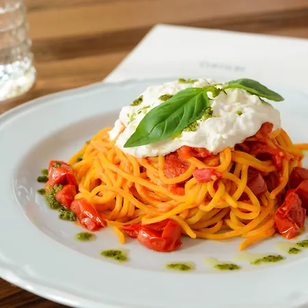 ホテル ウィンザー 4*