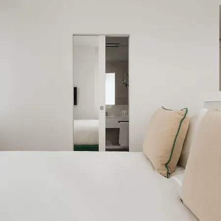 Morfeo 4* ميلان