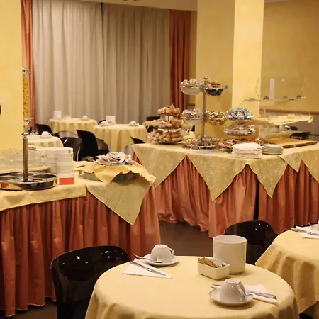 Mokinba Sant'ambroeus Hotell