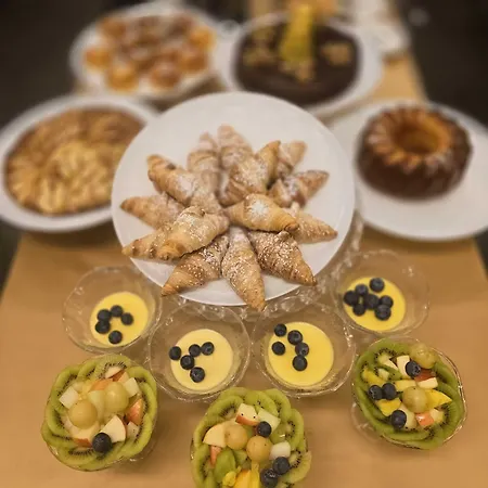 Mokinba Sant'ambroeus Отель 3*