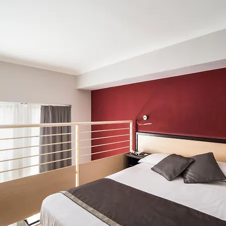 Ibis Styles Centro 3*
