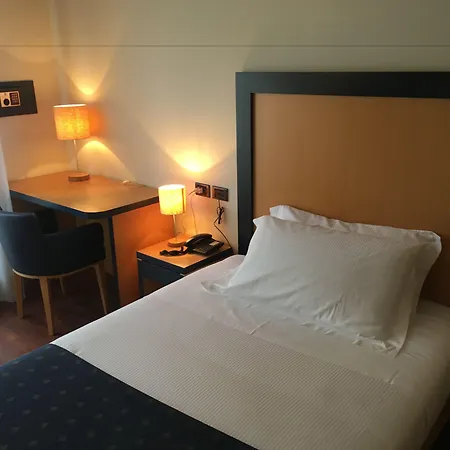 Welcome Hotel