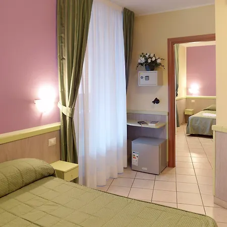 Arco Romana Hotel 3*