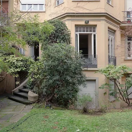 Villa Two Levels With Garden