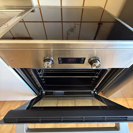 70s Vibes A Stone's Throw From Bocconi Dom wakacyjny Mediolan