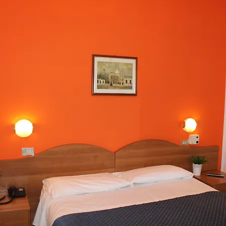 Catalani E Madrid Otel 2*