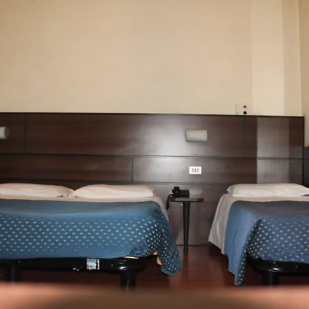 Catalani E Madrid Hotel Milán