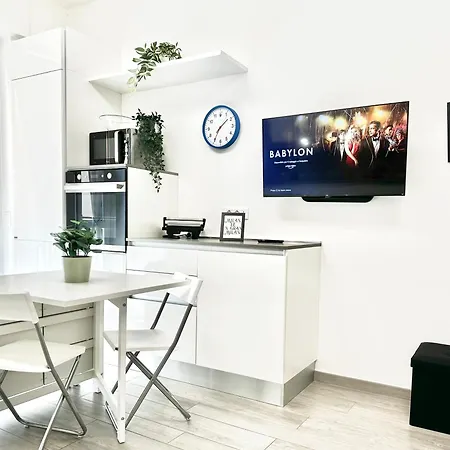 Cozy House A Few Steps From The Metro And Duomo ميلان