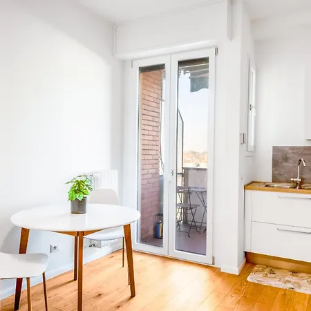 Design Flat With Terrace At 10 Min San Siro Stadium Milão