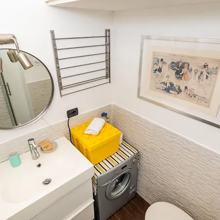 Cozy Near The Arch Of Peace Апартаменты