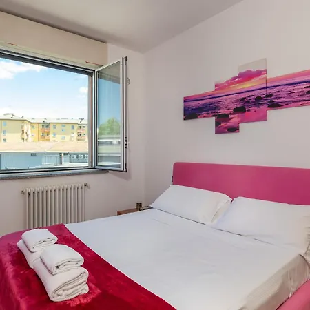 Private Terrace & 2 Bedrooms Near Bosco Verticale דירה