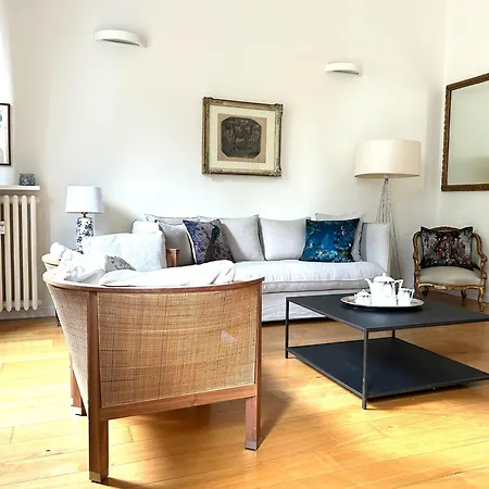 Daire Luxury Porta Venezia Center *