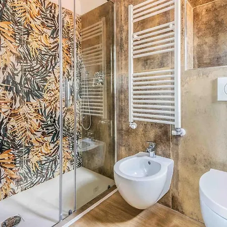 Heated Hydromassage Pool Station1' View * Milano