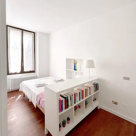 Sui Navigli Apartamento