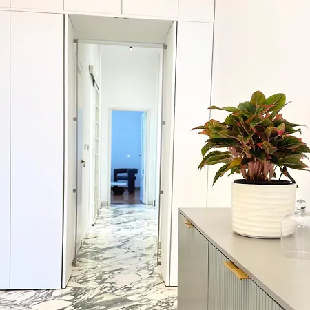 Citylife Design Suites - Tre Torri アパート