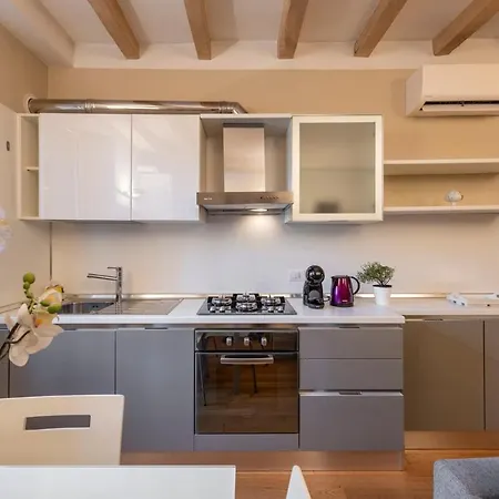 Canonica 1 - The Charming Bilo - B